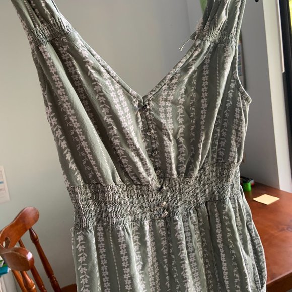 CUTE Sage Green Jumper - Picture 5 of 5